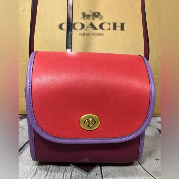 COACH Originals Turn-lock Lunchbox Bag PURPLE RED RASPBERRY Leather EXC COND! - Picture 1 of 15